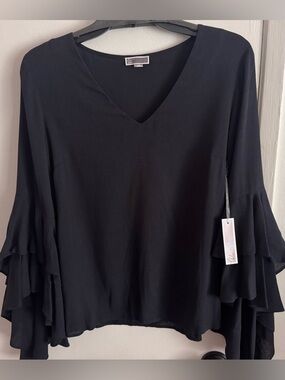 NWT Chelsea28 Black V-Neck Blouse with Ruffled Tiered Bell Sleeves Small